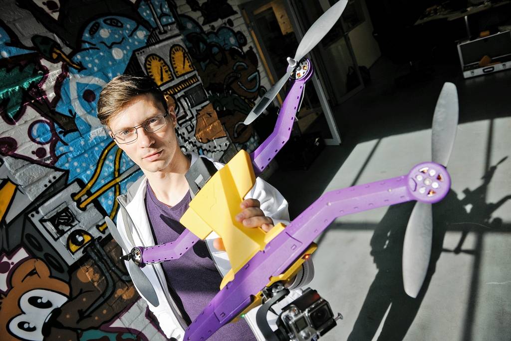 AirDog radītājam idejas lido ap lidaparātiem