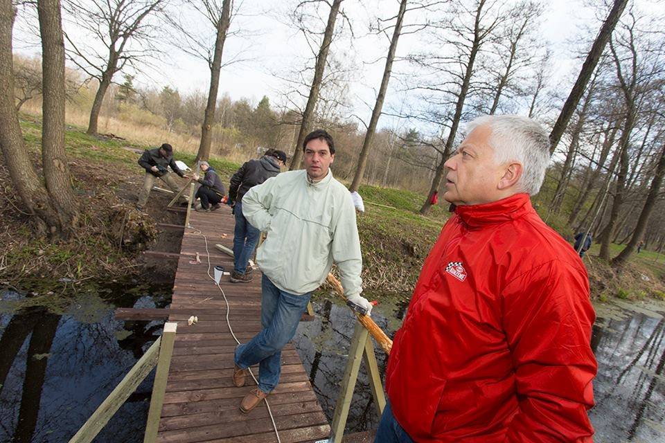 Lielās talkas statistika: mazāk vāc gružus, vairāk poš dobes 