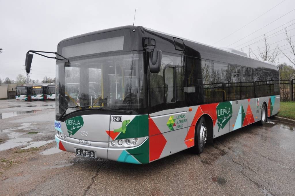 Pirmo jauno zemās grīdas autobusu izbraukšanu Liepājas ielās atliek uz nākamo nedēļu
