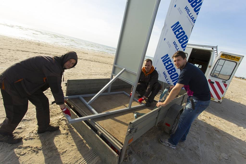Pludmalē jauni Liepājas imidža burti