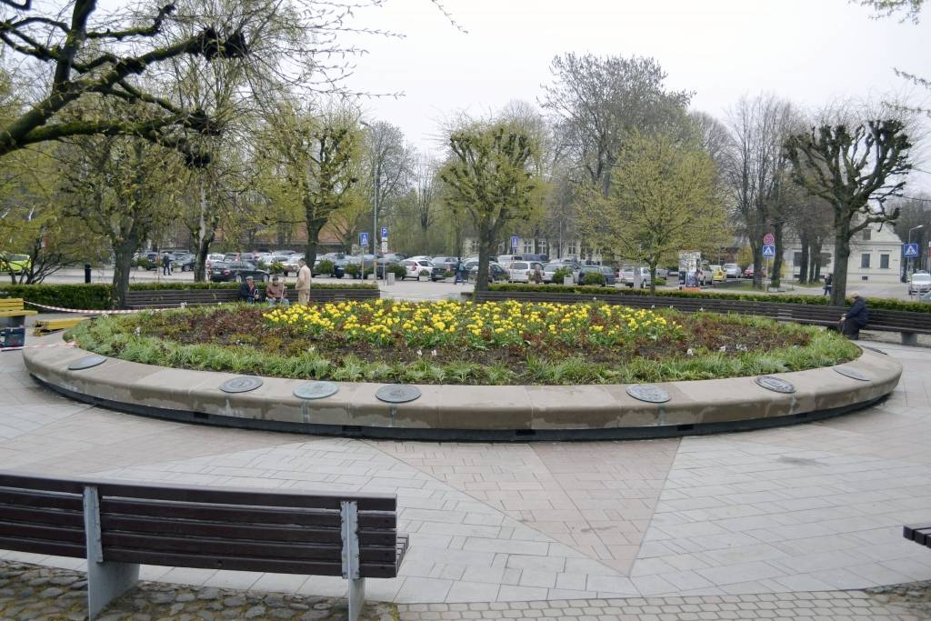 FOTO: Liepāja top krāšņāka