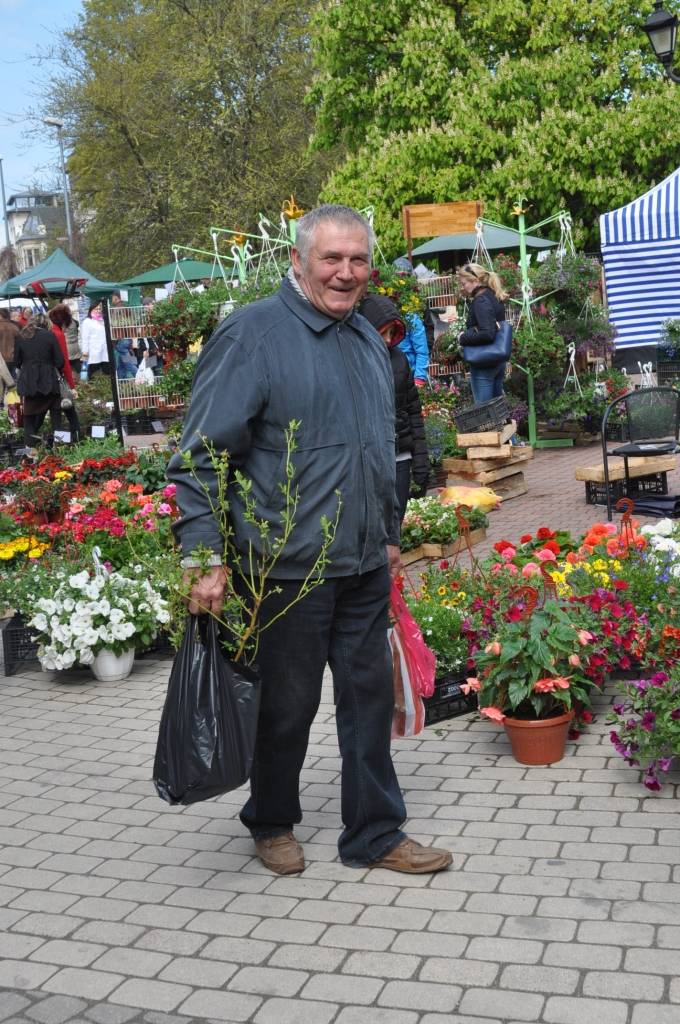 FOTO: Liepājā "uzzied" pavasaris