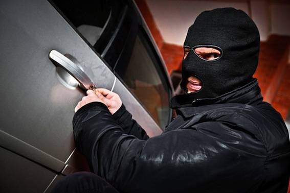 Ar iedzīvotāju palīdzību aiztur autozagli