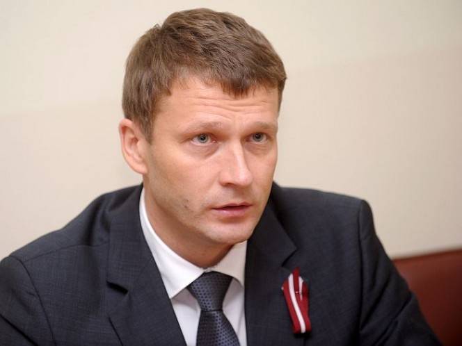 Velmers pērn atlīdzībā saņēmis 1,03 miljonus eiro