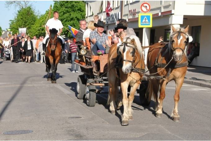 Tuvojas Grobiņas svētki