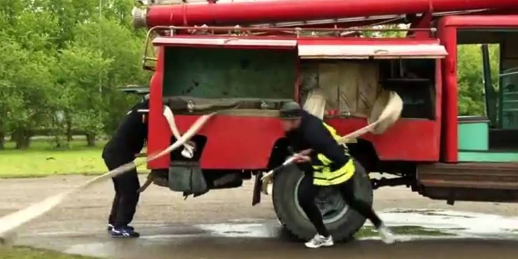 VIDEO: Grobiņā aizvada ugunsdzēsēju svētkus