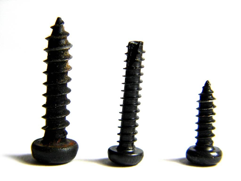 Ātro kredītu nozarei pievelk skrūves 