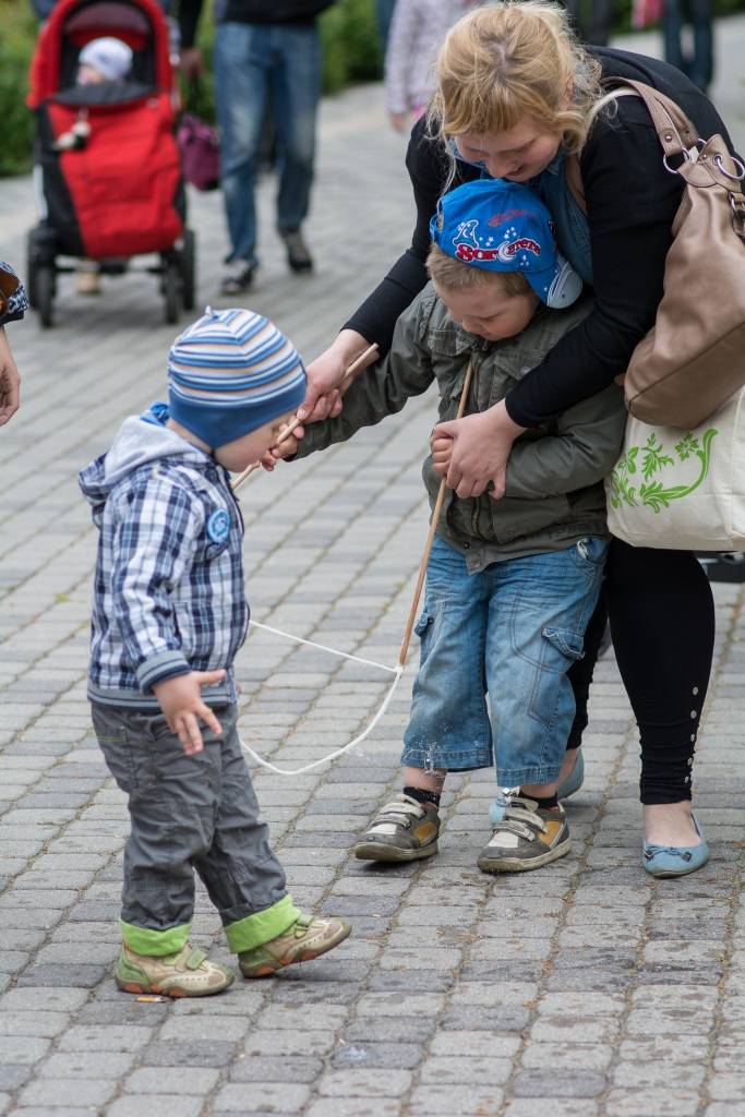 FOTO: Radošās darbnīcas un priekšnesumi Ģimenes svētkos