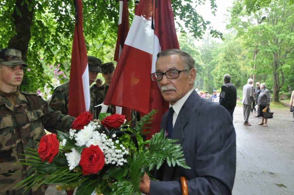 Liepājā piemin deportāciju upurus