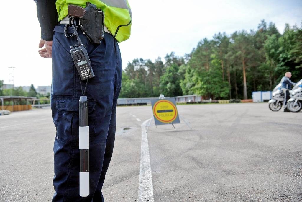 Sievas baterijas vīra rācijām jeb aizdomas par interešu konfliktu IeM