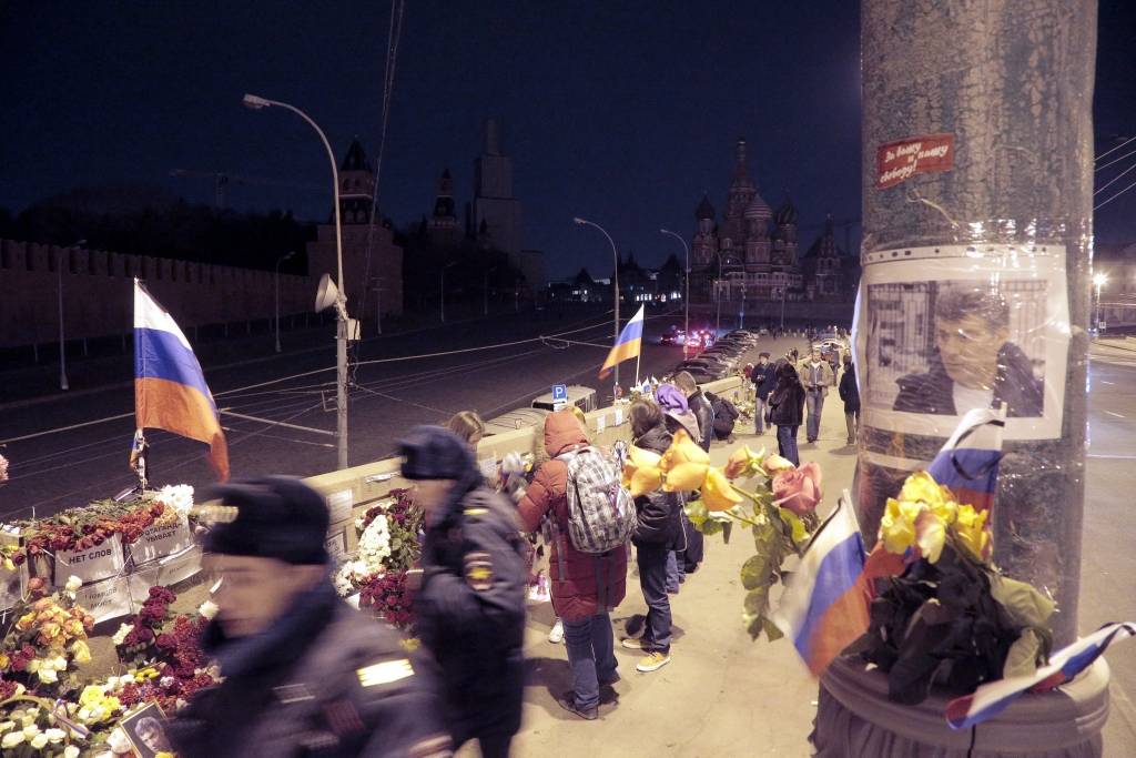 Pētījums: Krievijas mediji informācijas kampaņās manipulēšanai izmanto vienkāršo cilvēku viedokļus