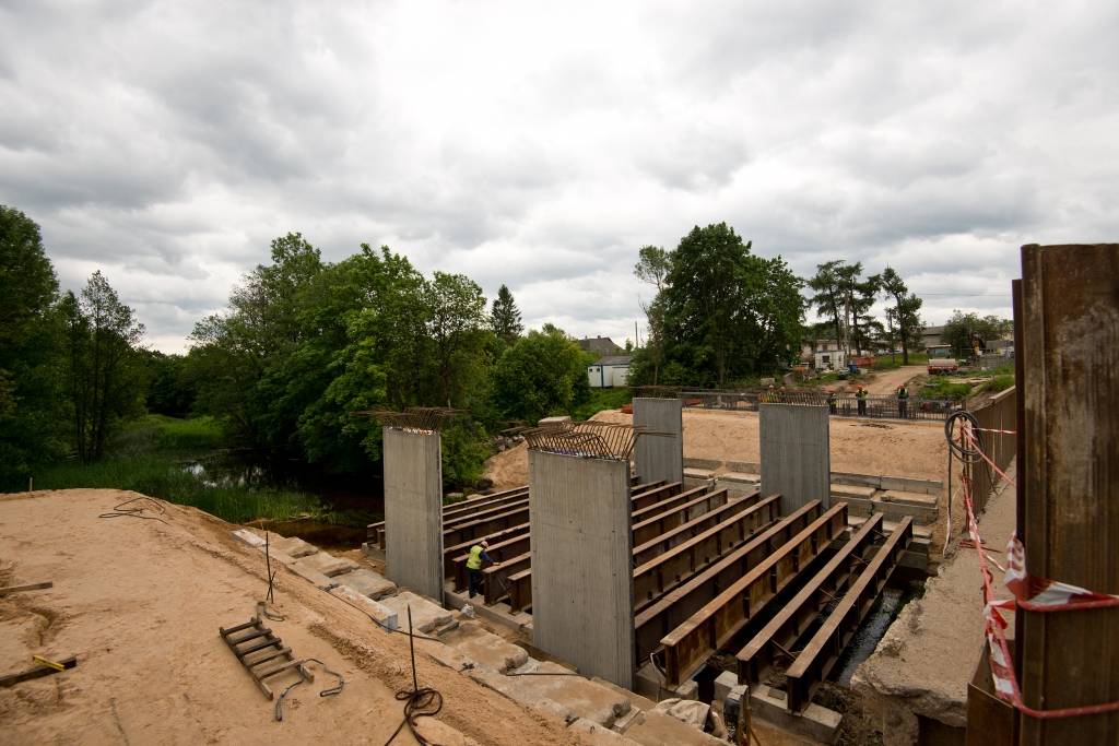 Divvirzienu satiksmi uz Vecpiebalgas ceļa plāno atjaunot līdz rudenim 