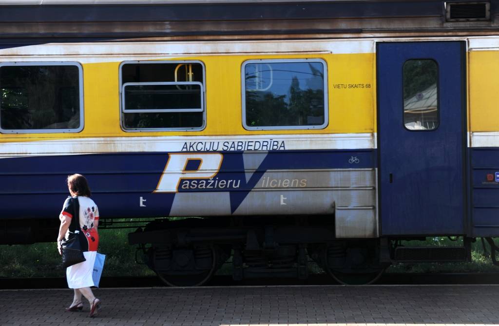 Policija lūdz sākt kriminālvajāšanu pret četriem bijušajiem Pasažieru vilciena valdes locekļiem