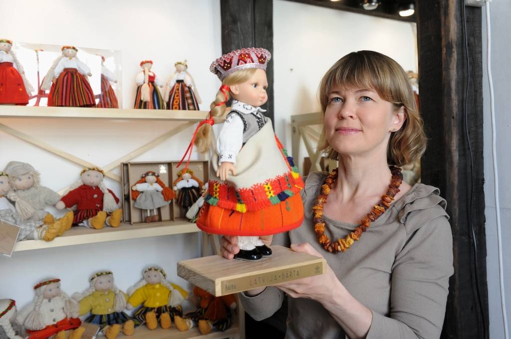 Sekojot idejai: No mākslas līdz ražošanai 