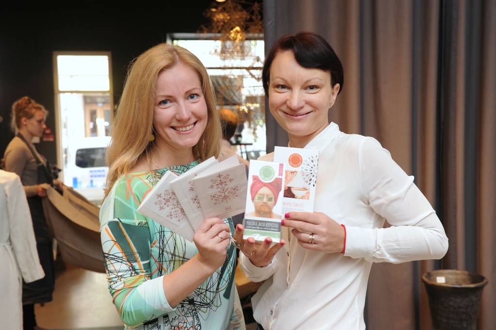 Sekojot idejai: Izlemj apvienot spēkus, virzot tējas produktus tirgū