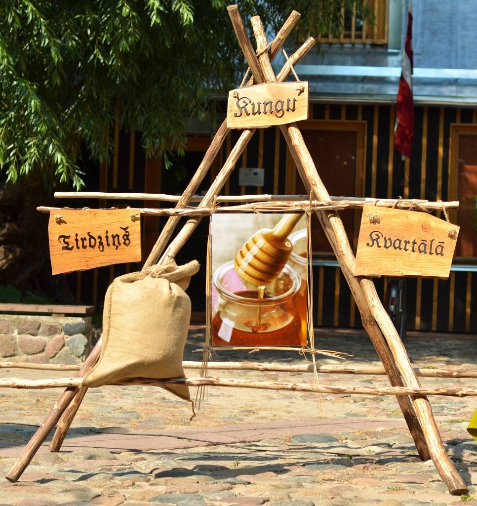 Kungu kvartālā notiks Medus balle