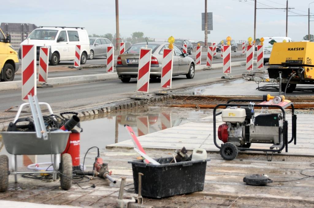 No 5. jūlija uz Salu tilta satiksmei atvērs četras atjaunotās joslas