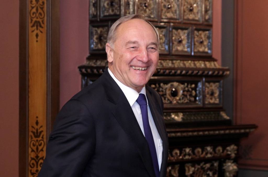 Prezidenta kandidātu finanšu iespējas ne tuvu nelīdzinās Bērziņa rocībai