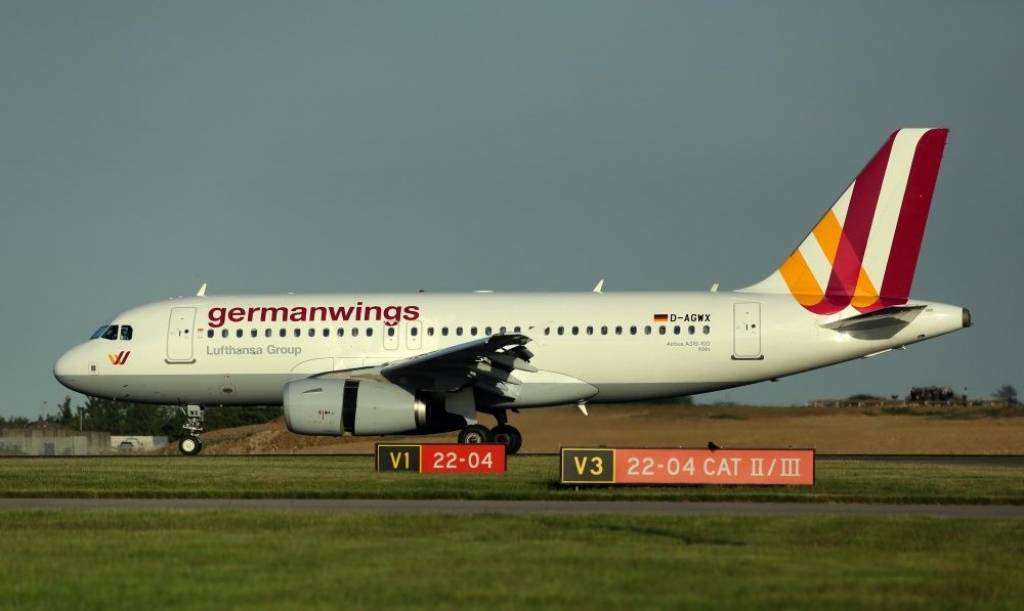 Germanwings lidmašīnas katastrofā bojāgājušo ģimenēm piedāvāta «pilnīgi neadekvāta» kompensācija