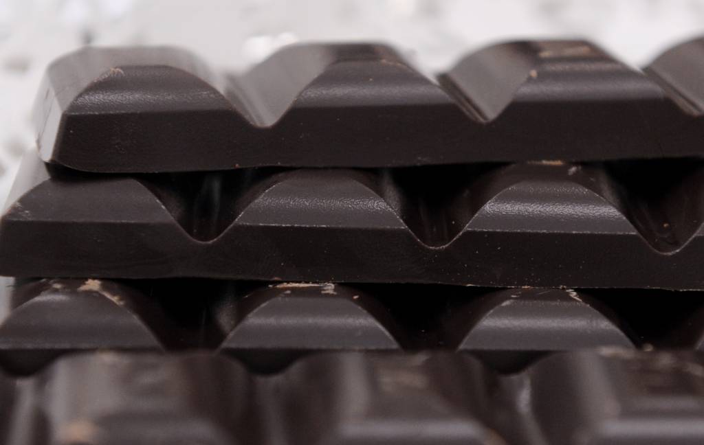 Ar akcīzi grib aplikt arī šokolādi, cukuru un sāli, cerot iekasēt papildu 30 miljonus eiro