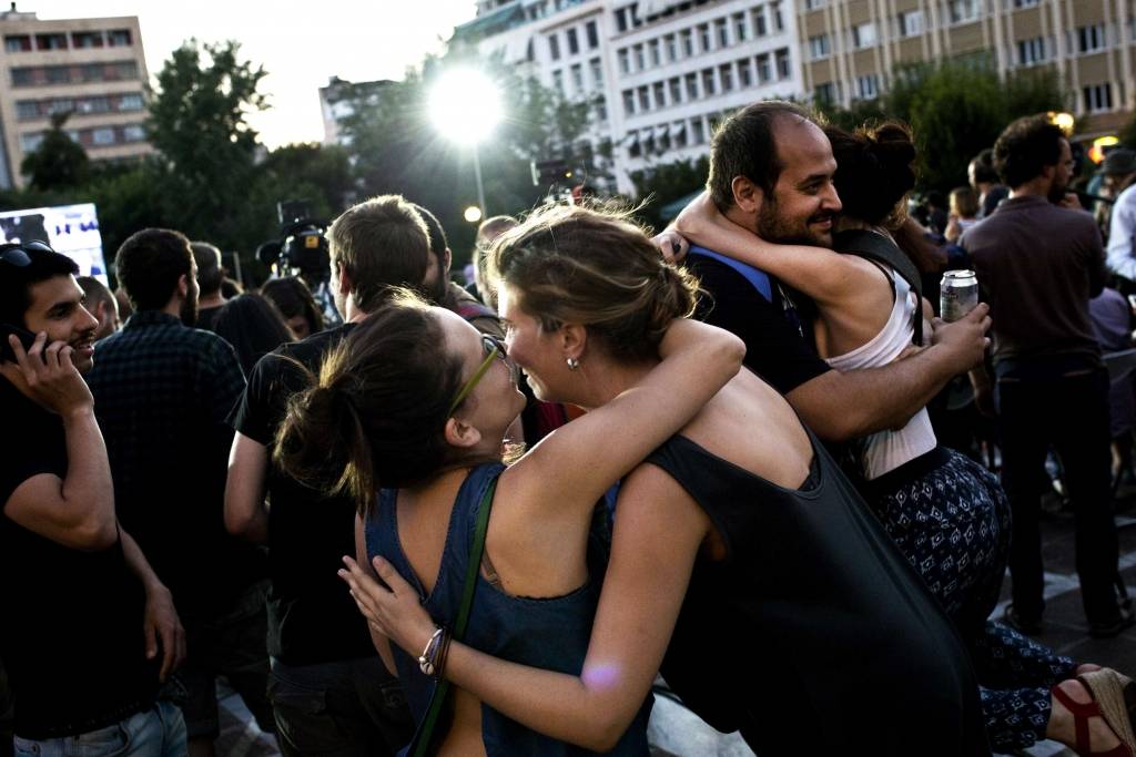 papildināts (09:20) - 61% grieķu nobalso pret vienošanos ar aizdevējiem; finanšu ministrs atkāpjas no amata