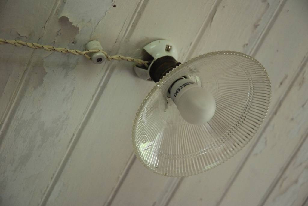 PAPILDINĀTS: Liepājā elektroenerģijas padeves traucējumi; uzņēmums tos novērsis