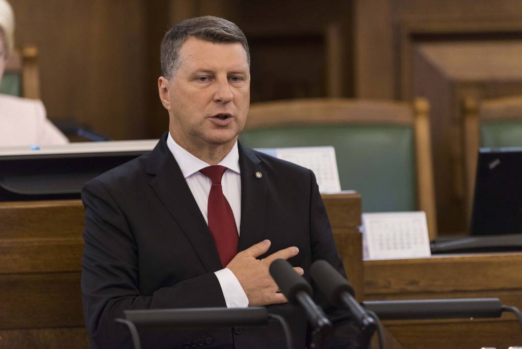 Papildināta - FOTO: Prezidenta Vējoņa pirmā darba diena
