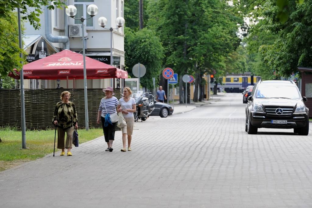 Biznesa vieta: Bulduros dzīve kā franču Rivjērā