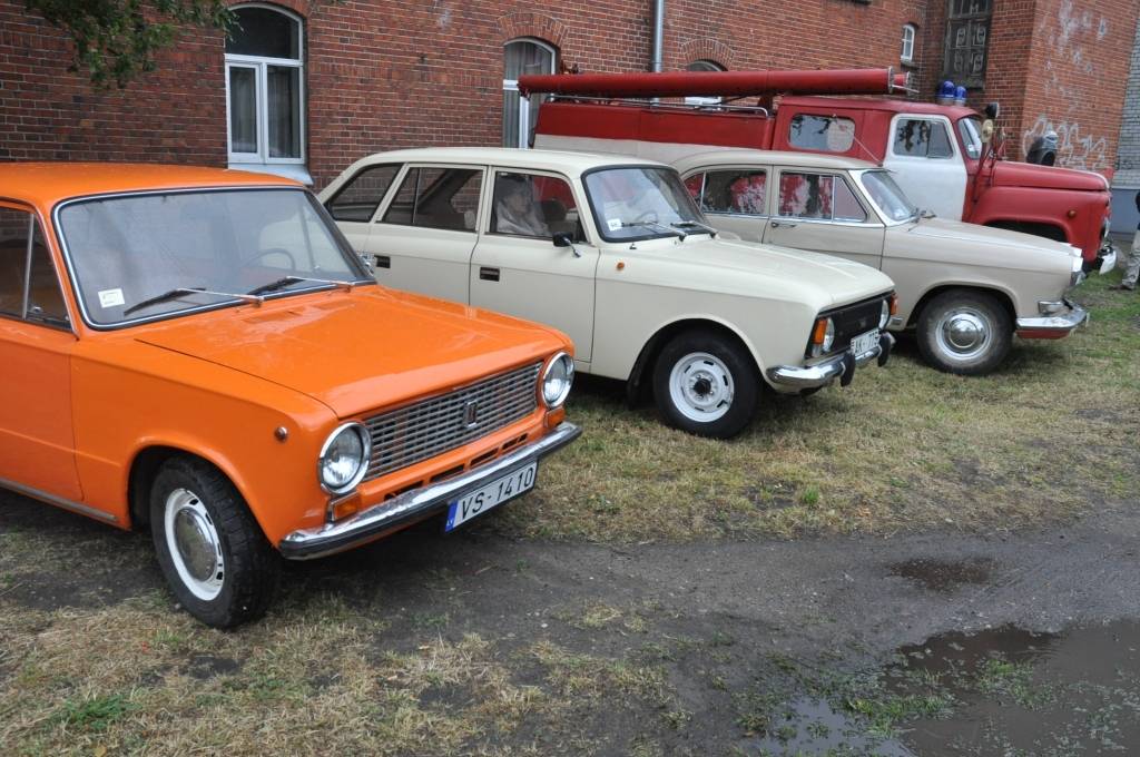 FOTO: Vēsturisko spēkratu skate Liepājā