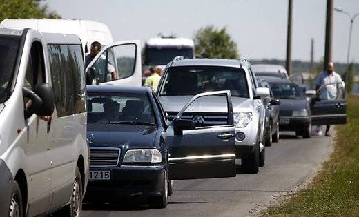 Uz Liepājas šosejas virzienā uz Rīgu veidojas sastrēgumi