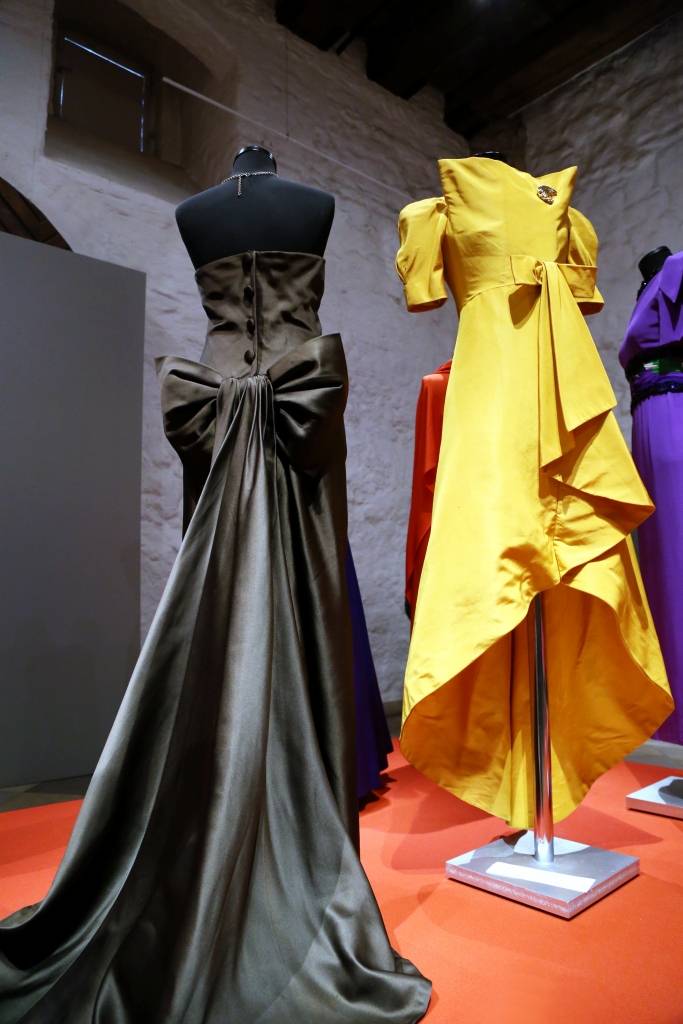 FOTO: Aleksandra Vasiļjeva skaistāko vakartērpu kolekcija Rīgā