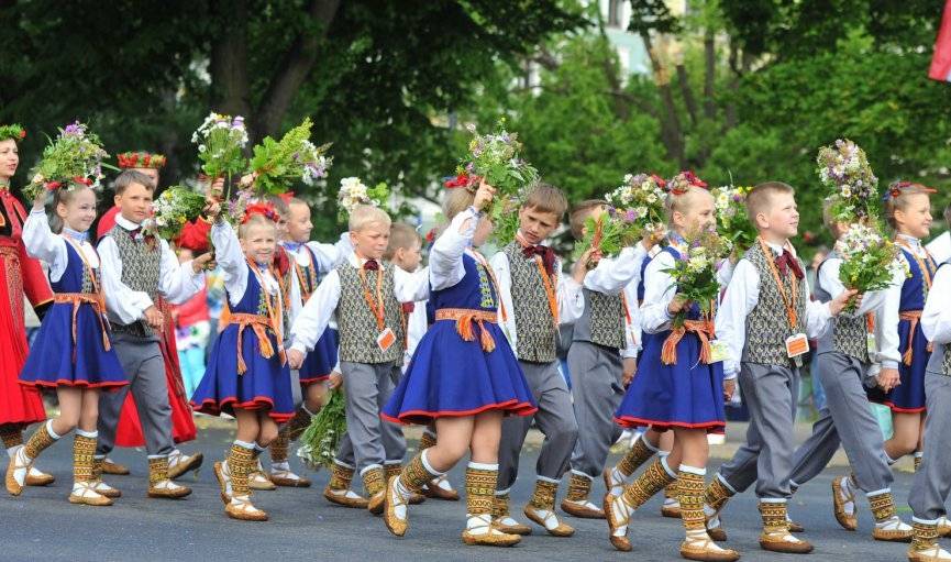Belēvičs: Ar referātu sporta stundas skolās vairs nevarēs nokārtot