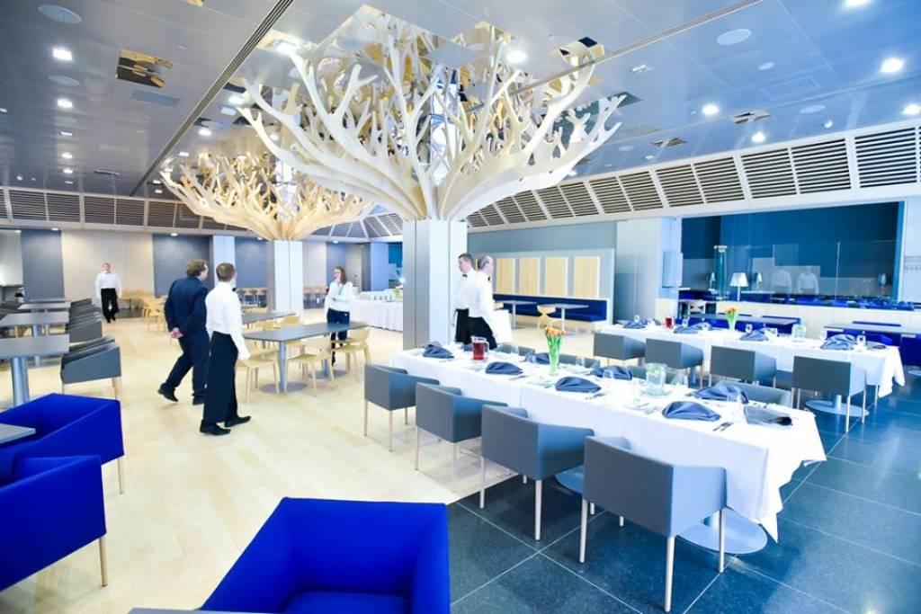 Rakstnieki rosina mainīt restorāna Kleever nosaukumu pret Gaismas pils prestižam atbilstošāku