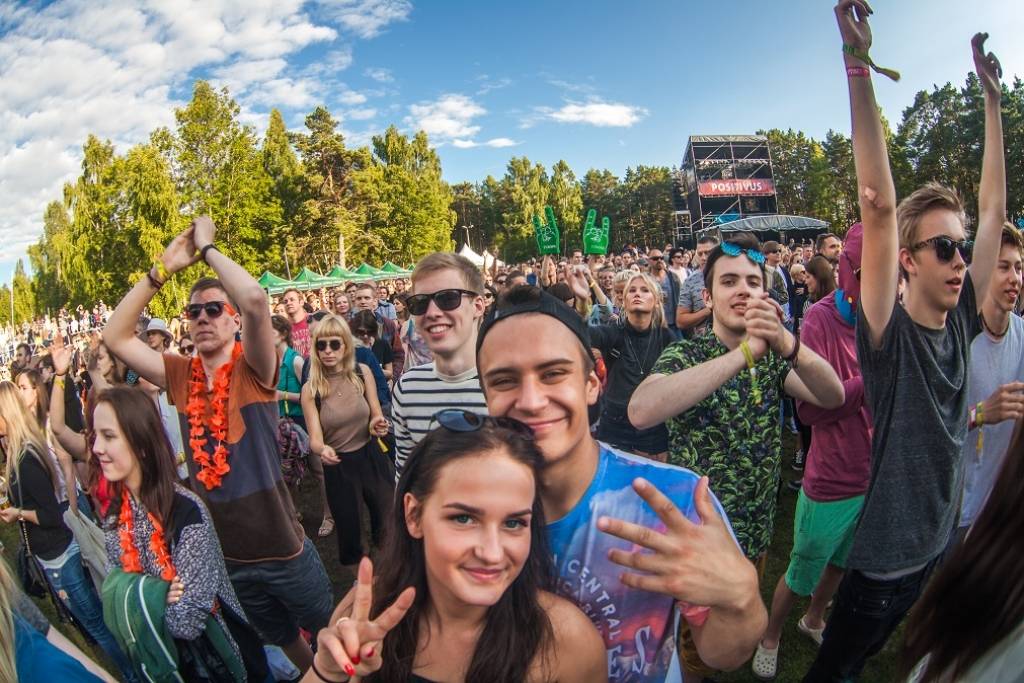 FOTO: Positivus pirmais vakars