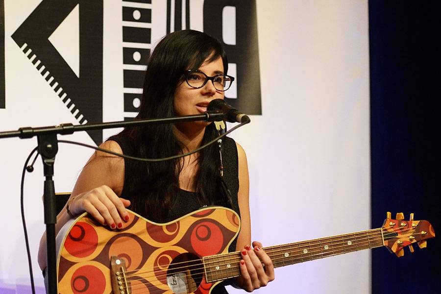 Sāksies Austrijā dzīvojošās dziesminieces Baibas Dēķenas koncerti