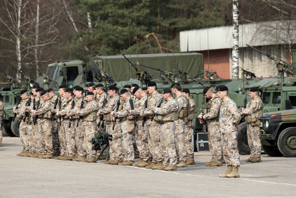 Krievijas virsnieki inspicēs Ādažu bāzi