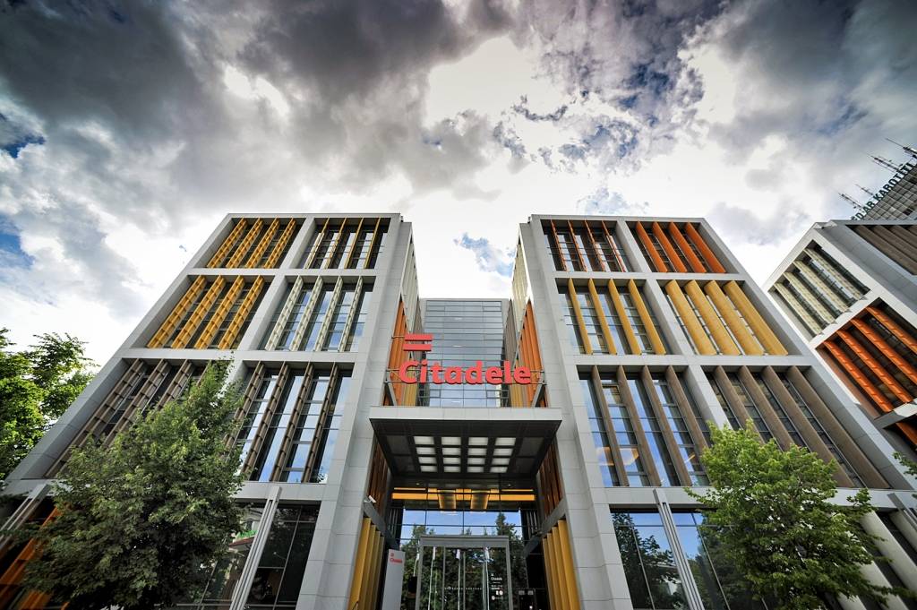 Papildināta - Prokuratūrā sākta pārbaude par Citadeles pārdošanu