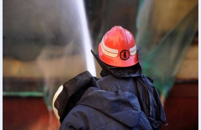 Liepājā aizdegas autoservisa telpas