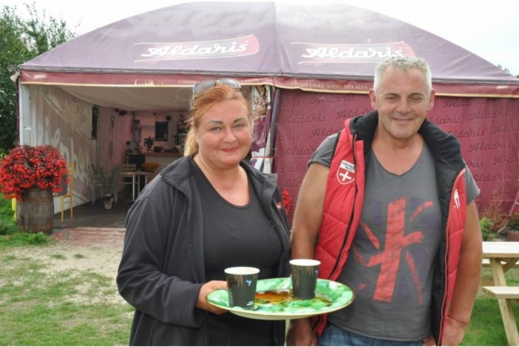 Pie Papes kāpām atver kafejnīcu