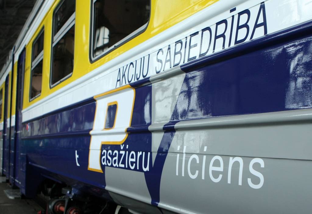 Pasažieru vilciens  atgriezies peļņā