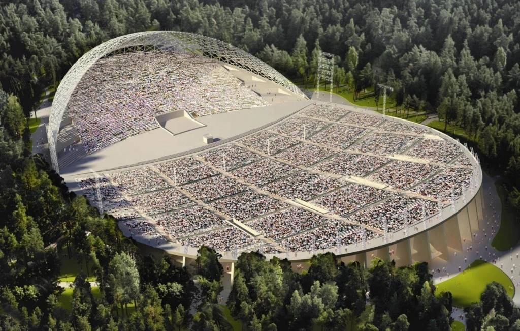 Ēnā palikusi Mežaparka estrāde