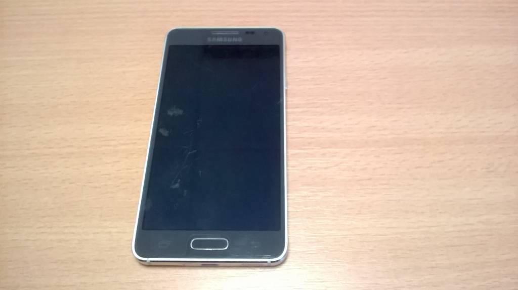 Aicina atsaukties pazaudēta mobilā tālruņa īpašnieku