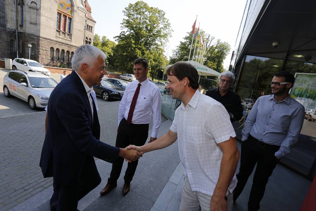 FOTO: Liepāja saņem Eiropas Sporta pilsētas titulu