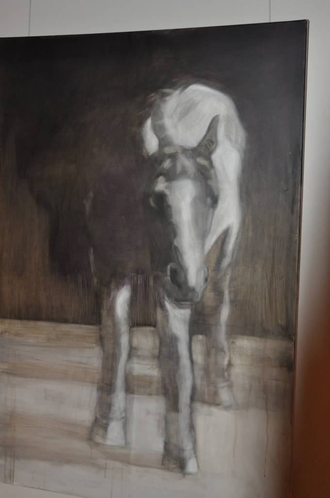 FOTO: Mākslinieku apvienība piedāvā gadskārtējo izstādi