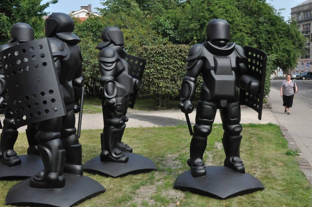 FOTO: Pilsētā "ienāk" laikmetīgā māksla