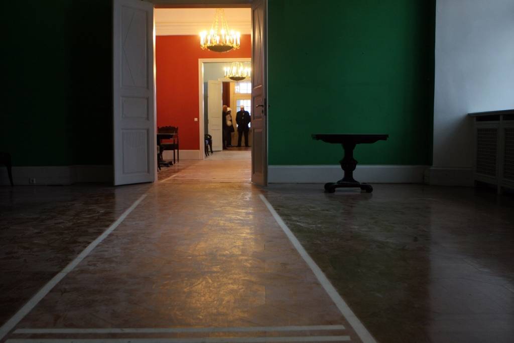 Rīgas pilij vēlas iegādāties paklājus pusmiljona eiro vērtībā