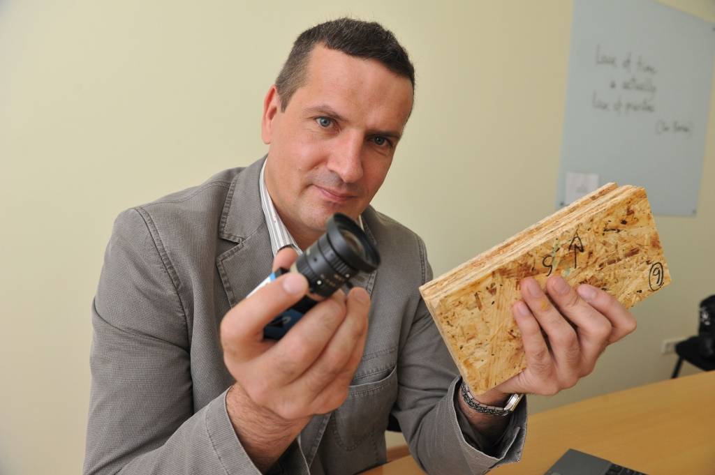 Meklē brāķus ar datorredzi 