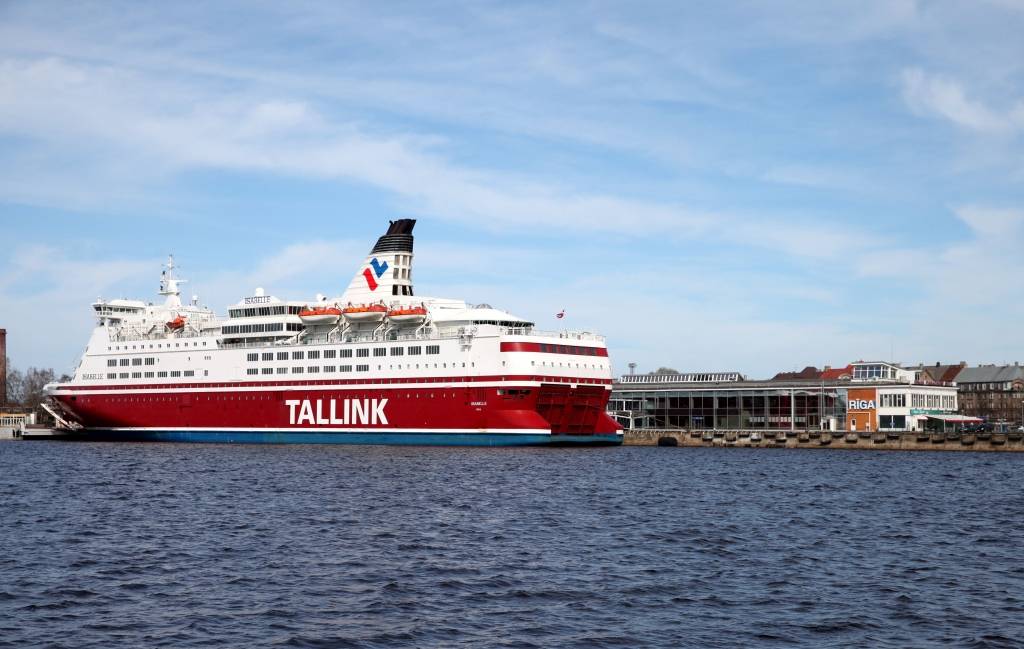 Atbilde lakoniska: «Slikti.»