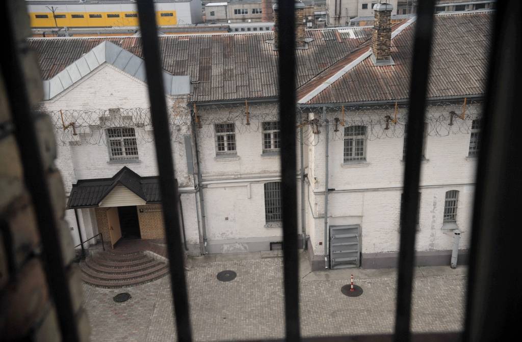 Magonis nogādāts Rīgas Centrālcietumā un pagaidām kamerā uzturas vienatnē