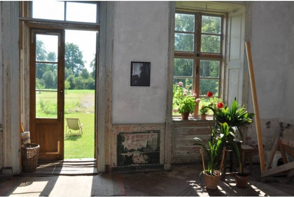 Tāšu muiža atdzimst pamazām 